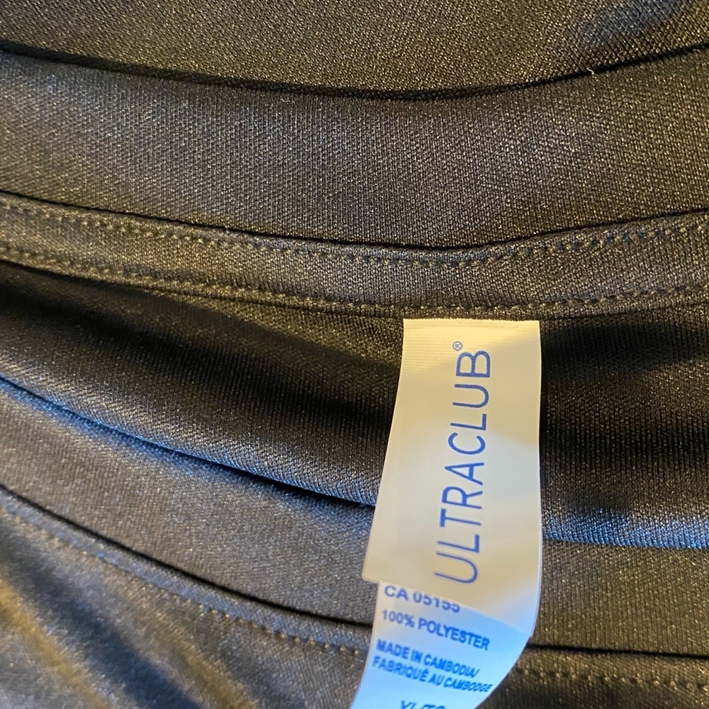 ULTRA CLUB men’s XL black tee shirt with a MAD CARDS Logo on the left chest Red. - Picture 10 of 11